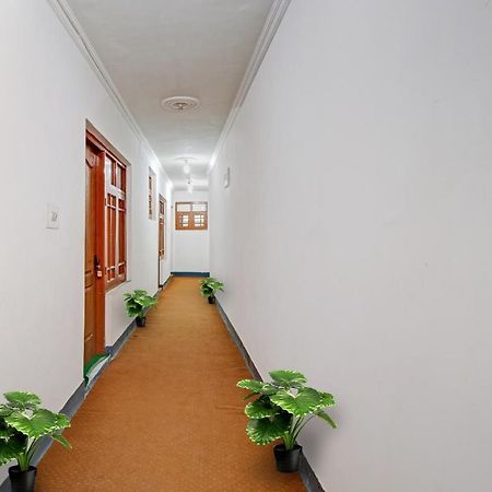 Super Oyo Capital O 91600 The Village Classic Hotel And Restaurant Сринагар Экстерьер фото
