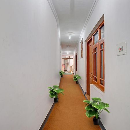 Super Oyo Capital O 91600 The Village Classic Hotel And Restaurant Сринагар Экстерьер фото