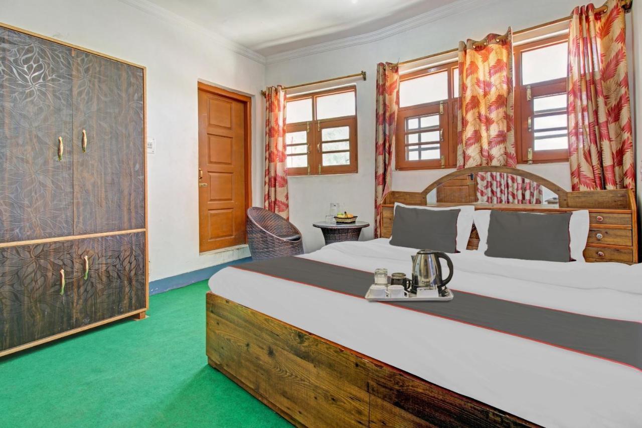 Super Oyo Capital O 91600 The Village Classic Hotel And Restaurant Сринагар Экстерьер фото